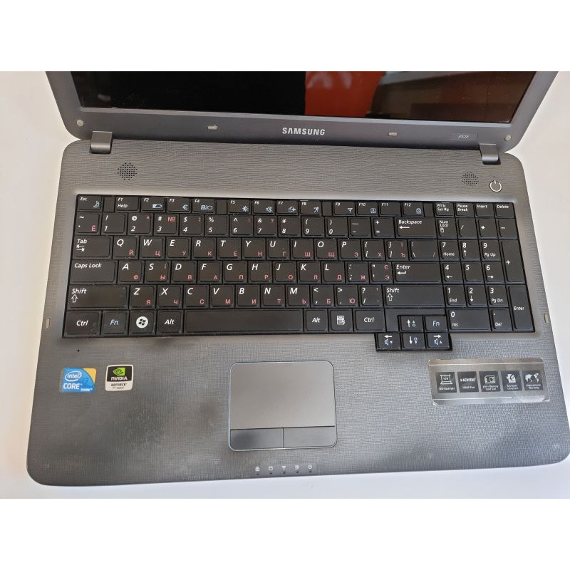 БУ Ноутбук 15.6" Samsung R528, Core i3-330M (2.13 ГГц) 4GB DDR3, GeForce 310M, 500GB HDD