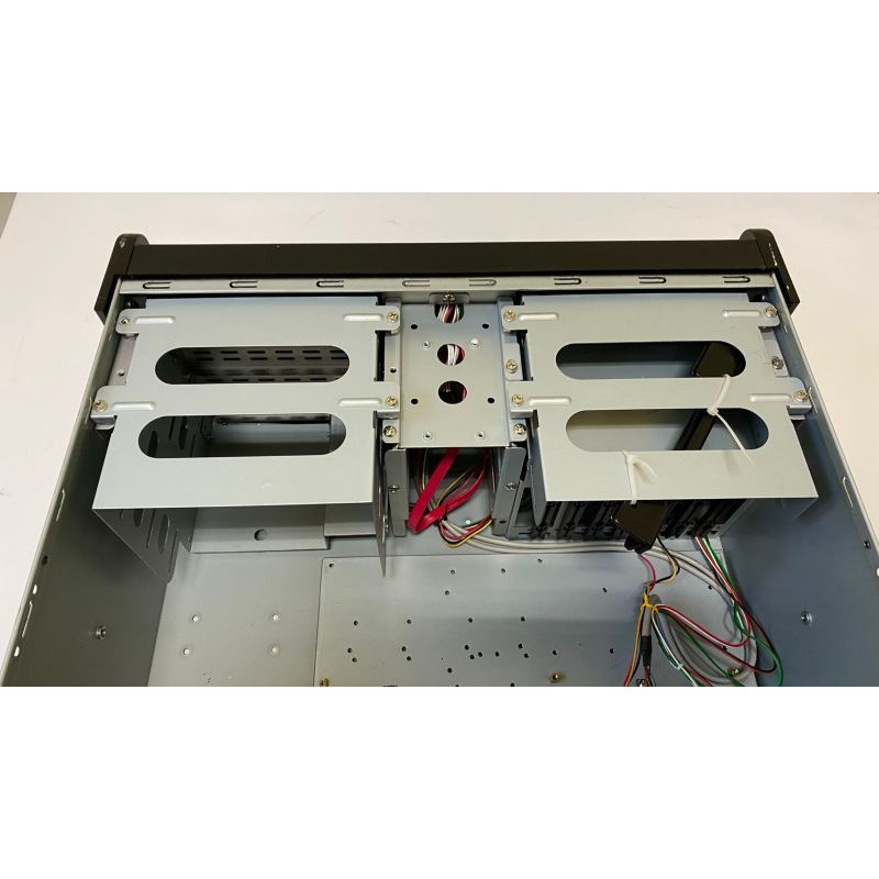 БУ Корпус для сервера 4U, ATX, 6 x 3.5", 2 x 5.25" ATX