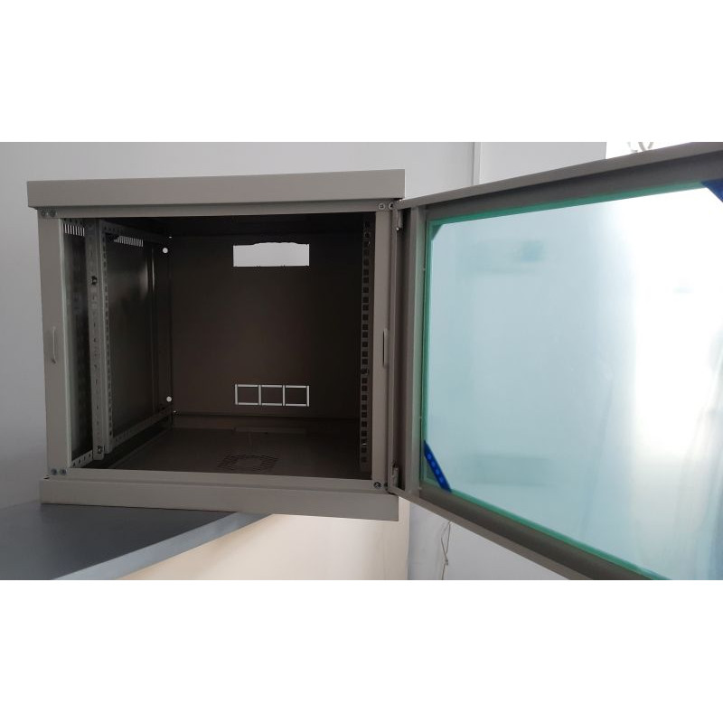 БУ Шкаф настенный 9U 570x510x575 CSV, дверцы оргстекло (958-А-ШН)