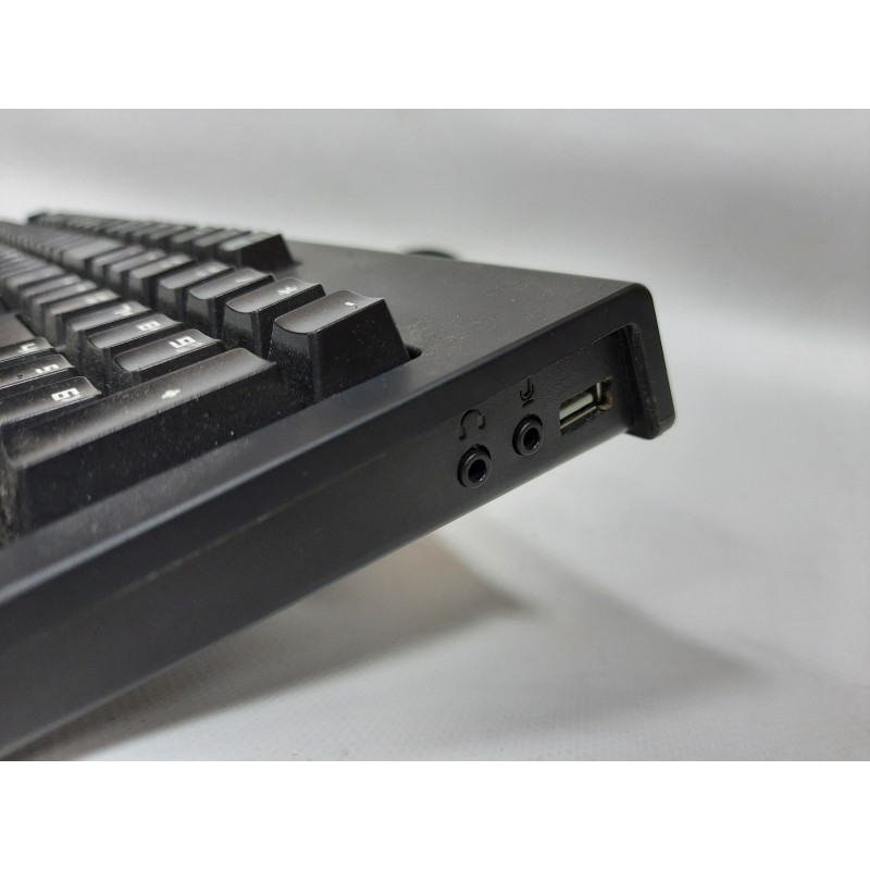 БУ Клавіатура (ігрова) провідна Razer BlackWidow 2014, USB (RZ03-00393400-R3R1)