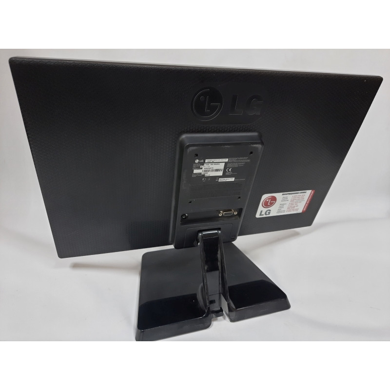 Markdown! BU Monitor 18.5" LED TN, LG Electronics E1942C-BN, 1366x768 (16:9), VGA (scratches)