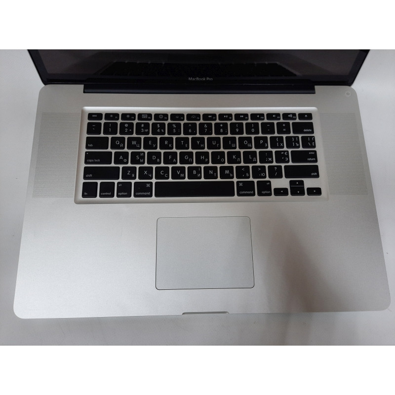 БУ Ноутбук 17" Apple MacBook Pro Early 2011, Core i7-2720QM (2.2ГГц) 8GB DDR3, Radeon HD 6750, 240GB