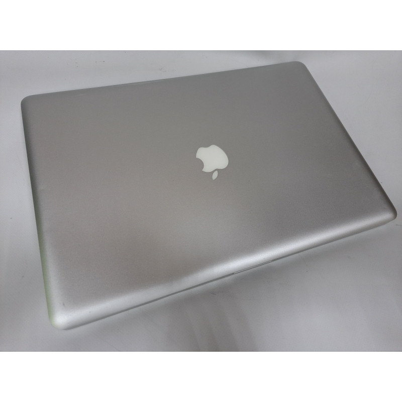 БУ Ноутбук 17" Apple MacBook Pro Early 2011, Core i7-2720QM (2.2ГГц) 8GB DDR3, Radeon HD 6750, 240GB