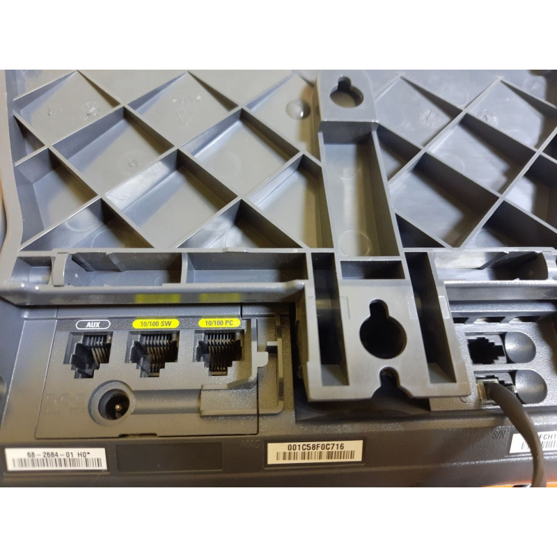 Cisco 7940 IP Phone, 2 lines, 2-port 100mbps switch, PoE support (CP-7940G)