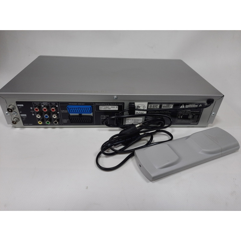 DVD-VHS player Toshiba SD-34VL-SL, VGA, S-Video, Composit, remote control