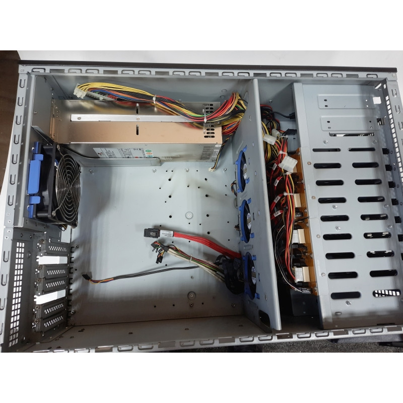 БУ Корпус для сервера Tower Chenbro SR11269, 425x620x220мм, EATX, 8x3.5" hot-swap, 2x820W