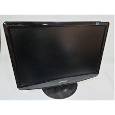Markdown! BU Monitor 20" CCFL TN, Samsung 2032BW_2347, 1680 x 1050 (16:10), 2ms, VGA, DVI (scratches)