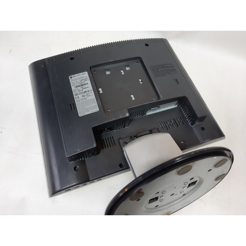 Markdown! BU Monitor 17" CCFL TN, LG L1730S_2351, 1280x1024, 12 ms, 4:3, VGA (spot)