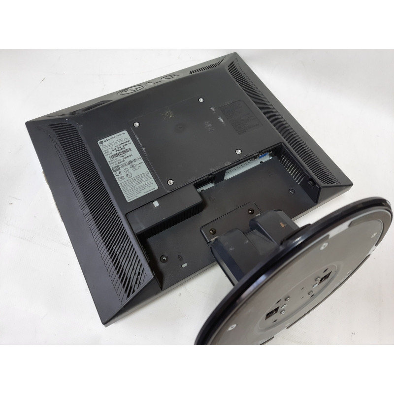 Markdown! BU Monitor 17" CCFL TN, LG L1751S_2352, 1280x1024, 12 ms, 4:3, VGA (stripe)