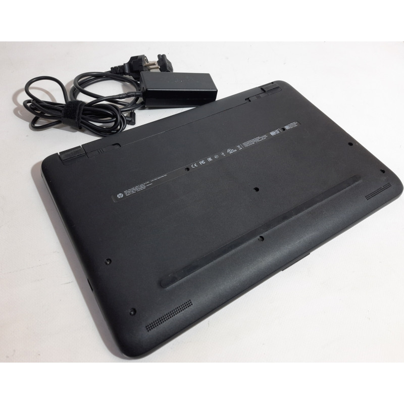 Laptop 15.6" HP 15-ac649ur, Core i5-6200U (2.3 GHz) 8GB DDR4, Radeon R5 330, 1Tb HDD