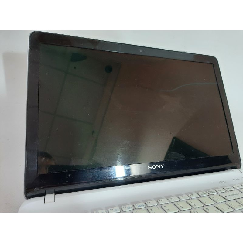 Laptop 15.5" Sony VAIO Fit 15, Pentium 2117U (1.8 GHz) 4GB DDR3, GeForce GT 740M, 500Gb HDD