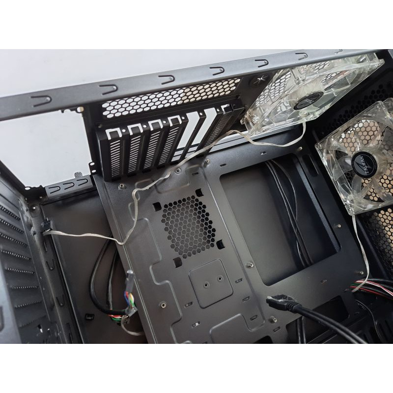Used Case Zalman Z11 Plus, 525x498x260, without PSU (bottom), Midi-Tower, ATX