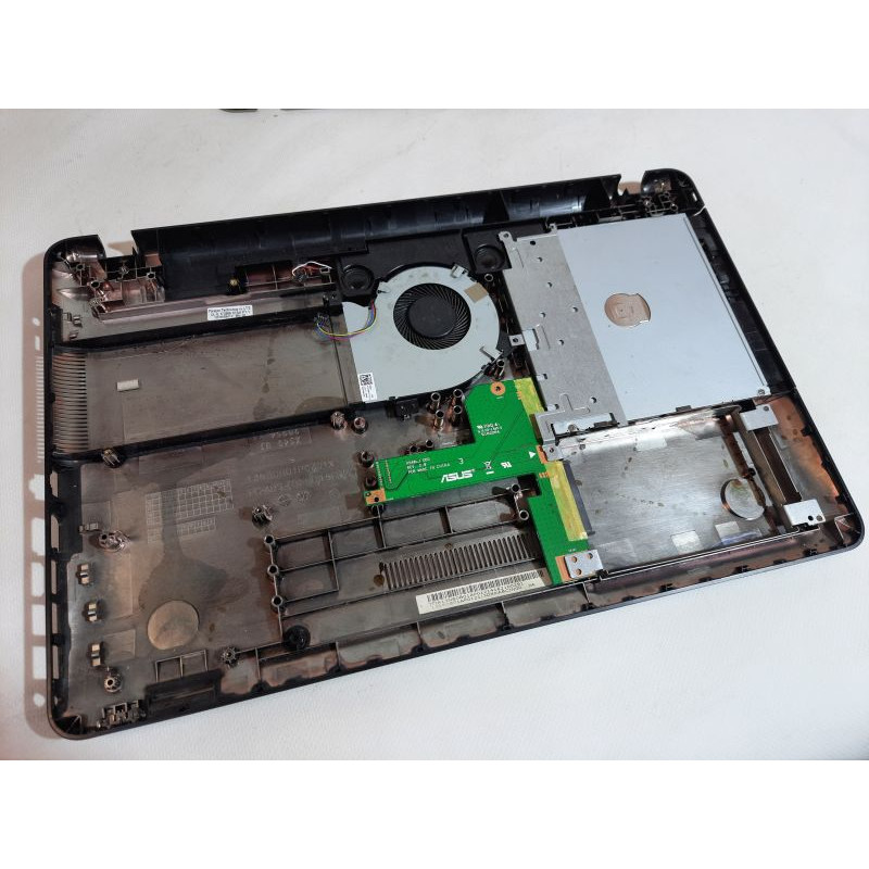 БУ Корпус (нижняя часть) в сборе для ноутбука Asus R540L (клавиатура не рабочая)
