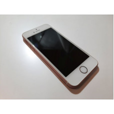 Смартфон Apple iPhone SE 16GB Rose Gold (MLXN2)