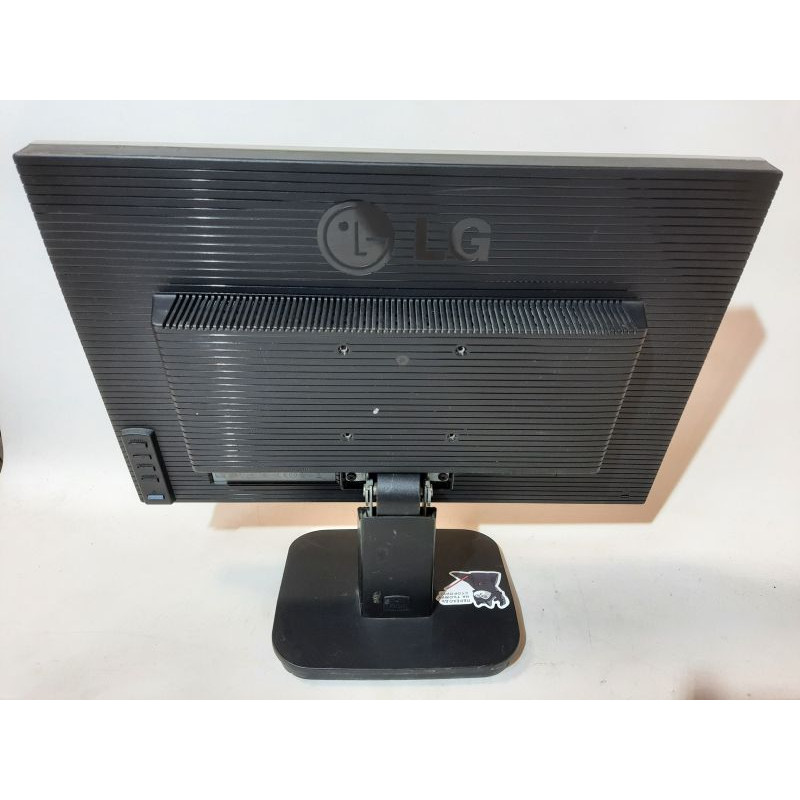 Markdown! BU Monitor 19" CCFL TN, LG L192WS_N206, 1440 x 900, 5 ms, 16:10, VGA (stripes)