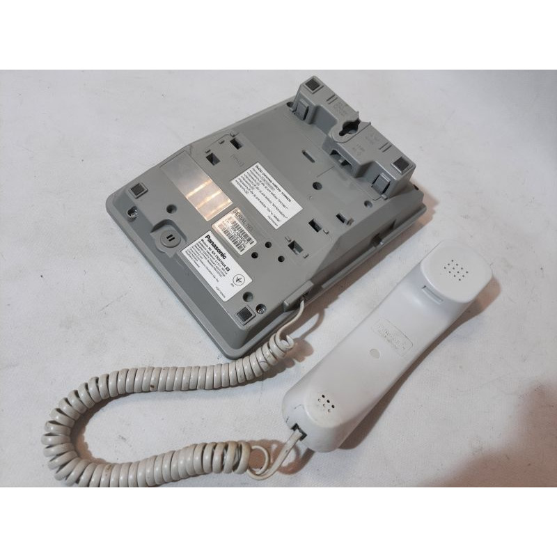 Panasonic KX-TS2570UA Analog Telephone, White