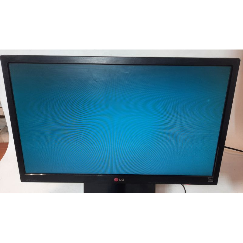Уценка! БУ Монитор 21.5" LED TN, LG 22EN33S_А584, 1920x1080 (16:9), 5мс, VGA (засвет)