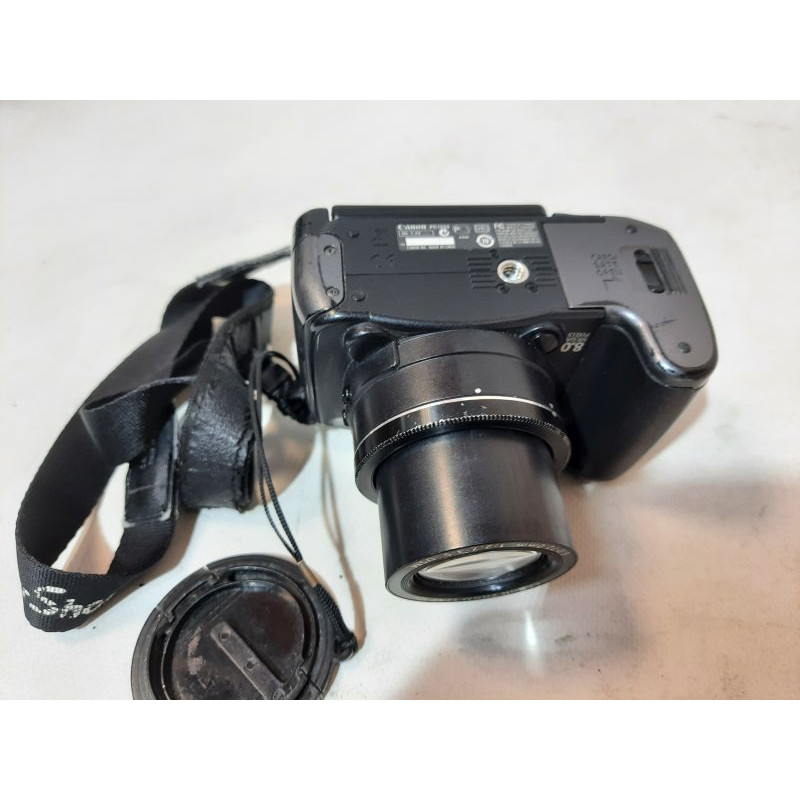 Canon PowerShot S5 IS Camera, 8 MP, 12x optical zoom, 2.5" display