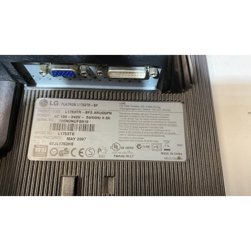 Markdown! BU Monitor 17" CCFL TN, LG L1753TR-SF, 1280 x 1024, 2 ms, 4:3, VGA, DVI, L1753TR-SF