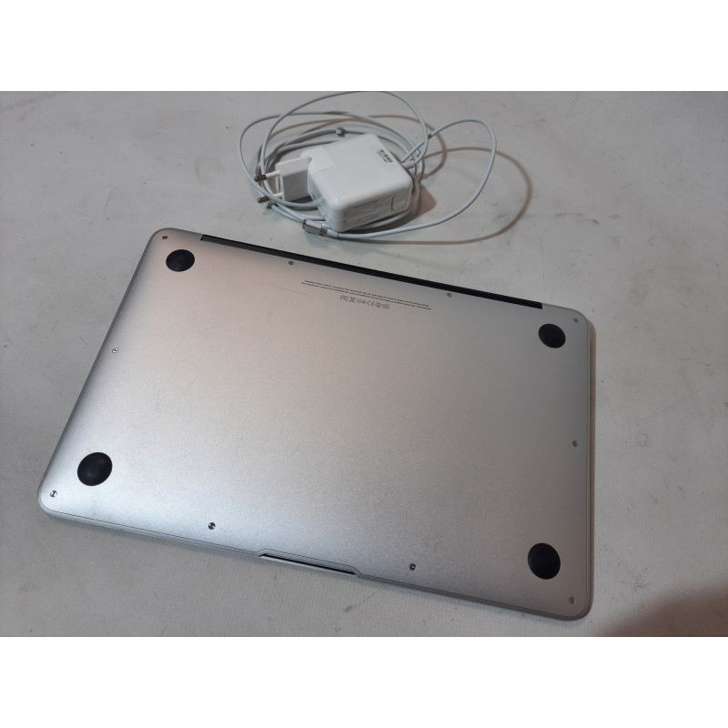 БУ Ноутбук 11.6" Apple MacBook Air 2012, Core i5-3317U (1.7 ГГц) 4GB DDR3, Intel HD 4000, 256GB SSD