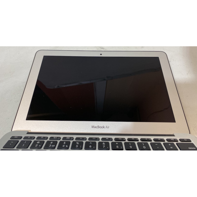 БУ Ноутбук 11.6" Apple MacBook Air 2014, Core i5-4260U (1.4 ГГц) 4GB DDR3, Intel HD 5000, 500GB SSD