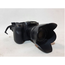 Panasonic Lumix DMC-G6 14-42mm camera, 16.05 MP, 10x optical zoom, 3" display