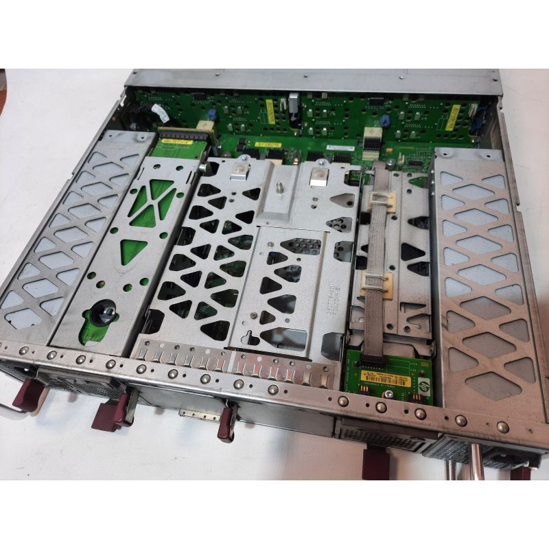 БУ Дисковая полка 2U HP StorageWorks MSA60 Array (12x3.5", 8 корзин) HDD (SAS 3 Гбит/сек) 2x575W