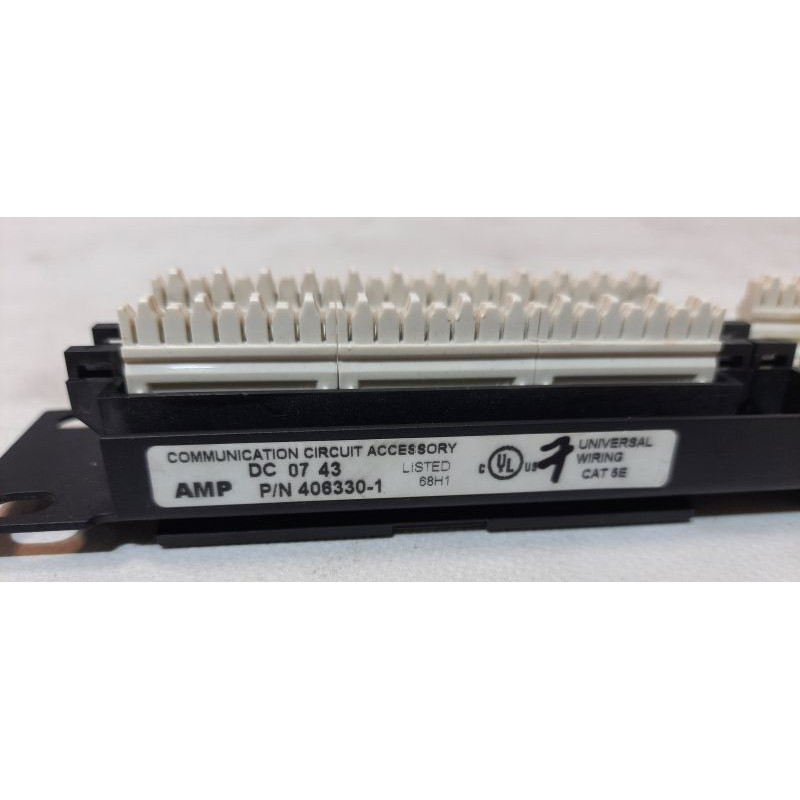 Used Patch panel 24 ports, 1U AMP, Cat.5e, UTP (406330-1)