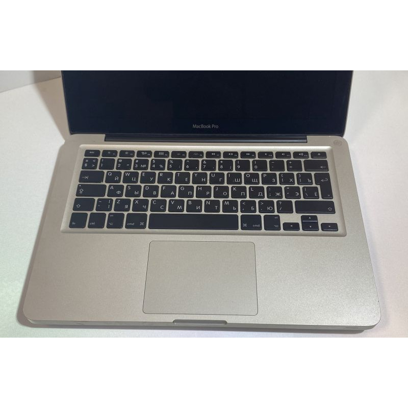 Laptop 13.3" Apple MacBook Pro Mid 2009, Core2Duo P8700 (2.5GHz) 4GB DDR3, Nvidia 9400M, 250 SSD