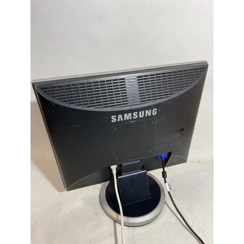 Уцінка! БУ Монітор 19" CCFL TN, Samsung 913V N, 1280 x 1024, 12 мс, 5:4, VGA (не рід. нога, подряп.)
