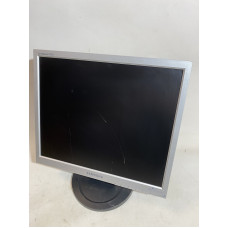Markdown! BU Monitor 17" CCFL TN, Samsung 720N, 1280 x 1024, 12 ms, 5:4, VGA (scratches on the matrix)