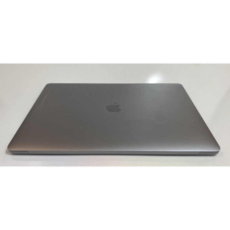 БУ Ноутбук 15.4" Apple MacBook Pro 15" Space Gray, i7-7700HQ, 16GB DDR3, Radeon Pro 555, 2 ГБ, 512GB