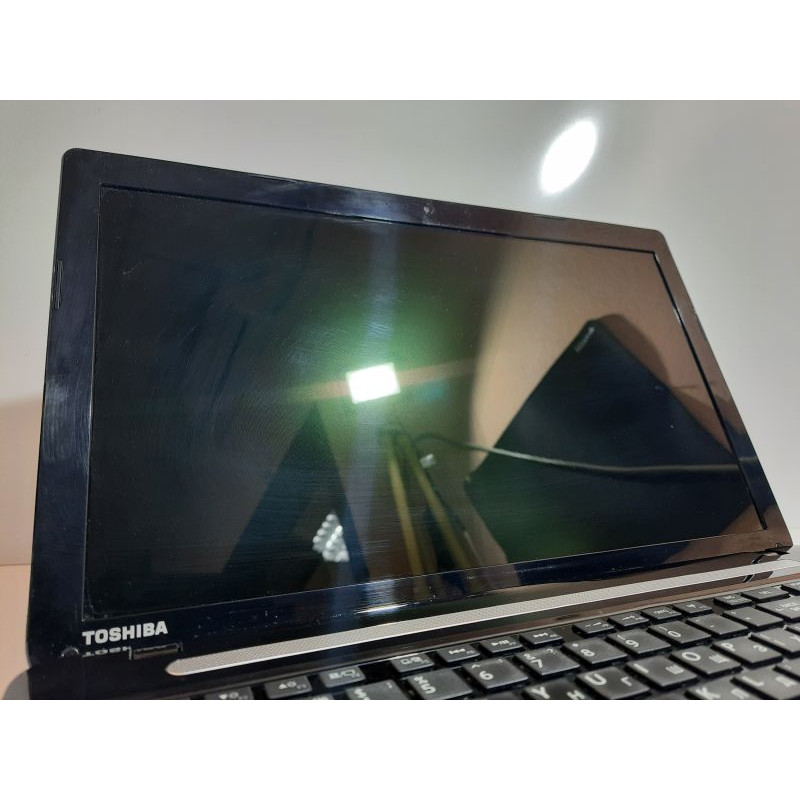 Used Notebook 15.6" Toshiba Satellite C50, Core i3-3110M (2.4 GHz) 4GB DDR3, GeForce 710M, 320GB HDD
