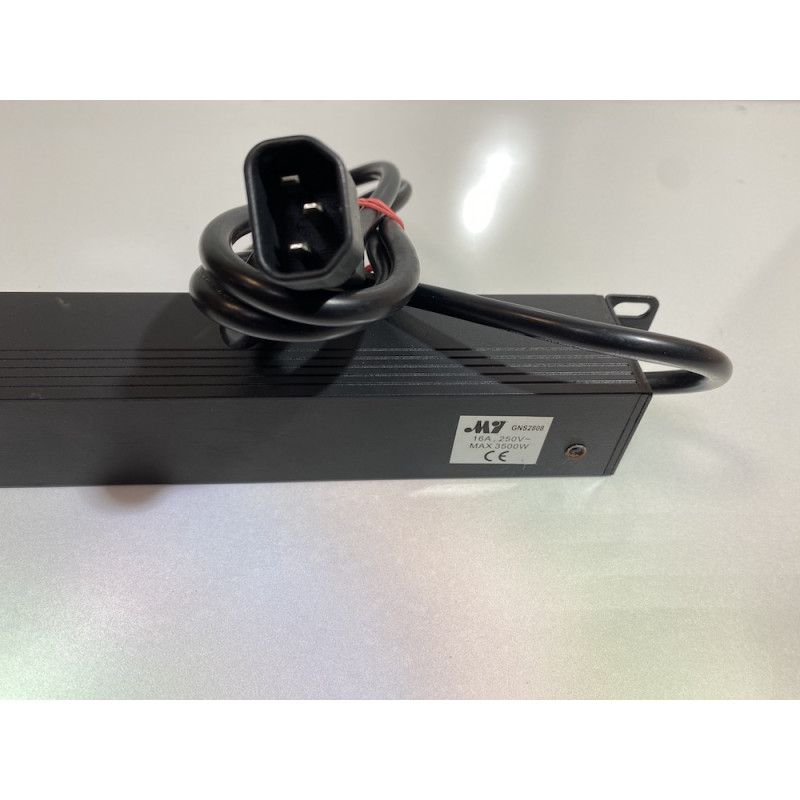 БУ Блок розеток MY 19" 8 розеток, выкл., сталь, корпус PDU 220В, 16А, С14 (GNS2808)