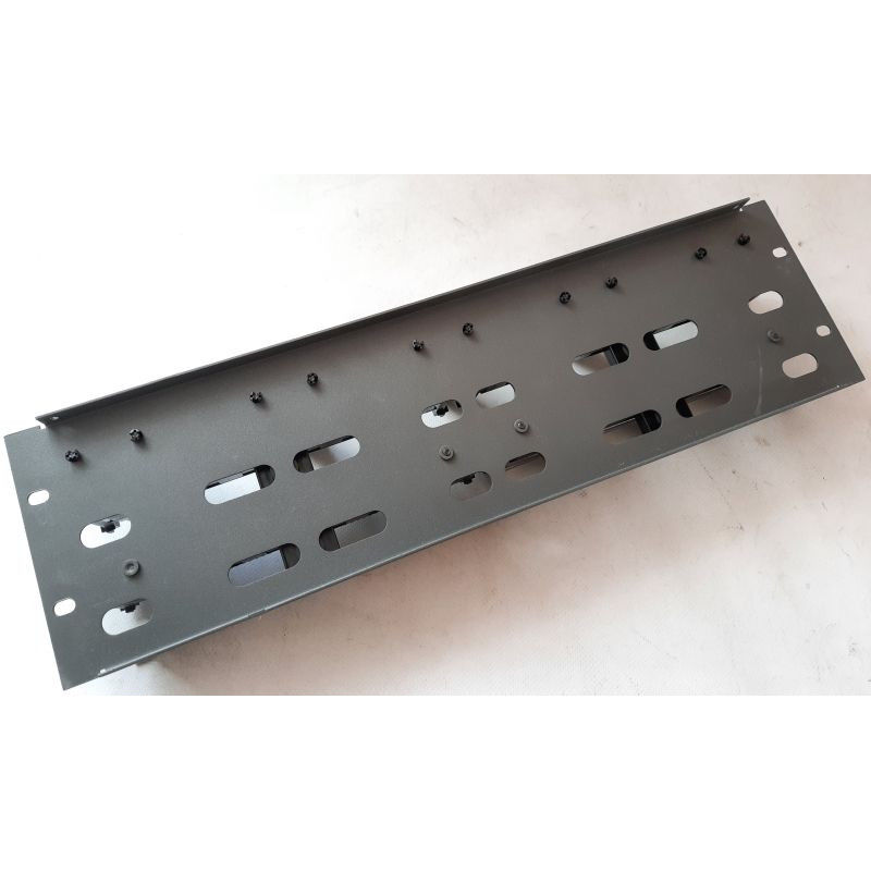БУ Кабельный организатор 3U Molex, кольца пластик, с плинтами, с плинтами