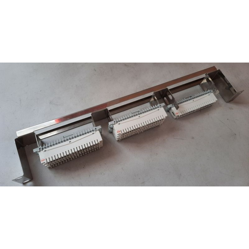 БУ Рама с плинтами 1U Molex (5 из 6 плинтов)