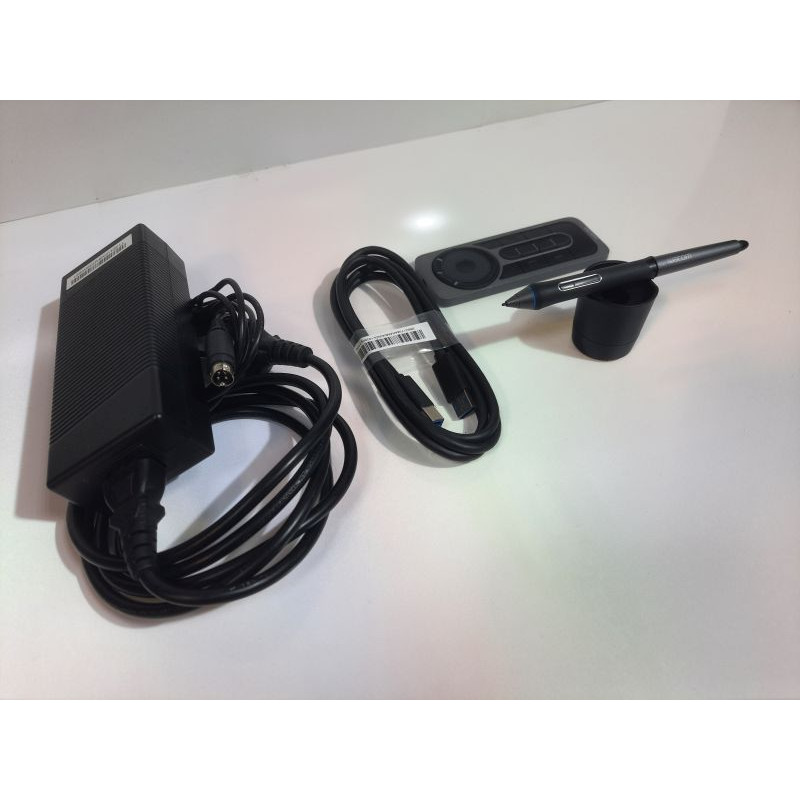 БУ Монітор-планшет 27" Wacom Cintiq 27QHD Interactive Pen Display, 2560 x 1440, HDMI, USB, DPort