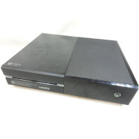 БУ Игровая приставка Microsoft Xbox One 500Gb (Model 1540) с одним джойстиком