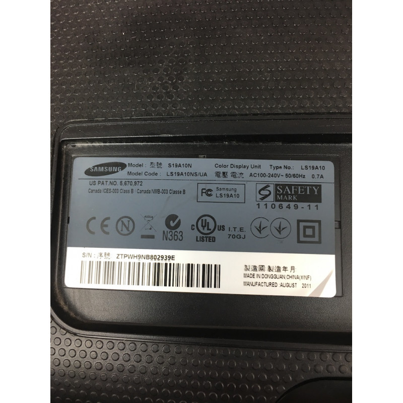 Markdown! BU Monitor 18.5" LED TN, Samsung S19A10N, 1366 x 768, 5 ms, 16:9, VGA (Without leg, scratches)