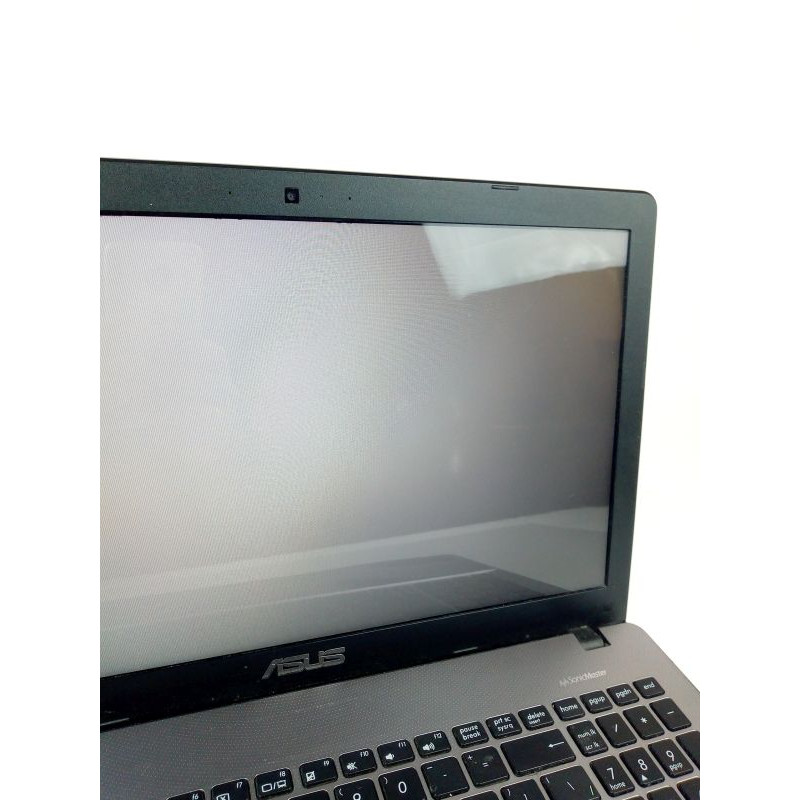 Laptop 15.6" Asus X550VС, Core i3-3110M (2.4 GHz) 4GB DDR3, GeForce GT720M 2GB, 500GB HDD