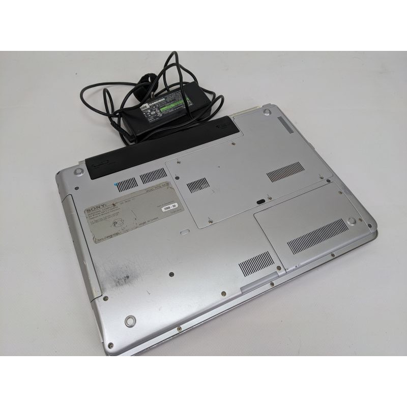 БУ Ноутбук 14.1" Sony Vaio PCG-5K3P, Core 2 Duo T8300 (2.4 ГГц) 2GB DDR2, Radeon X2300, 80GB HDD