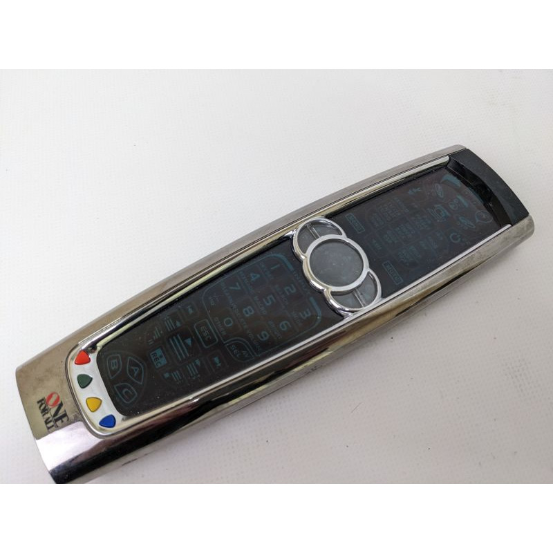 Kameleon 6 Universal Remote Control (URC 8206)