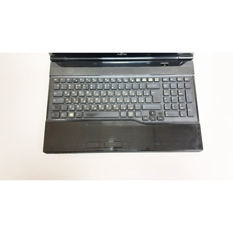Уцінка! БУ Ноутбук 15.6" Fujitsu Lifebook AH532, Core i7-2620M (2.7ГГц) 8GB DDR3, GT 620M, 750GB HDD