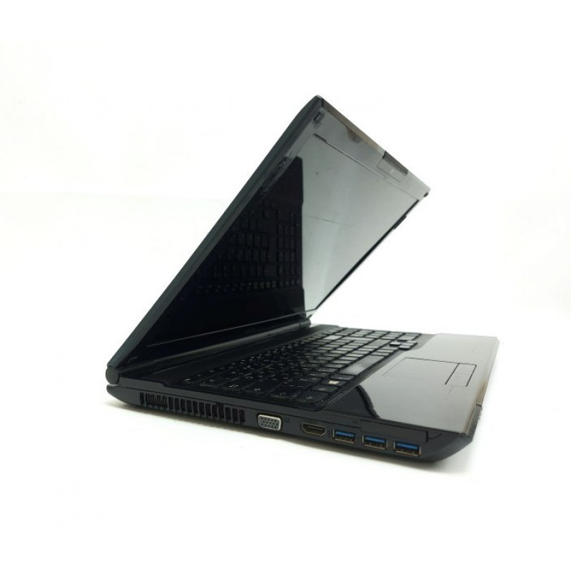 Уцінка! БУ Ноутбук 15.6" Fujitsu Lifebook AH532, Core i7-2620M (2.7ГГц) 8GB DDR3, GT 620M, 750GB HDD