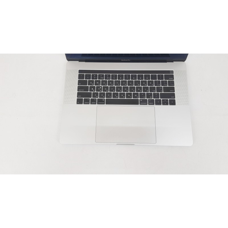 БУ Ноутбук 15.4" Apple MacBook Pro Mid 2019 (A1990), i9-9880H, 16GB DDR4, Pro 560X (4ГБ), 512GB SSD