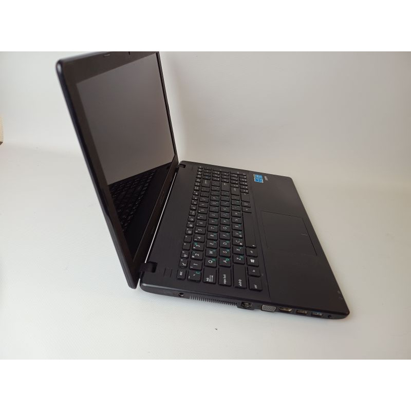 БУ Ноутбук 15.6" Asus X551MAV, Celeron N2830 (2.16 ГГц) 4GB DDR3, Intel HD, 120GB SSD