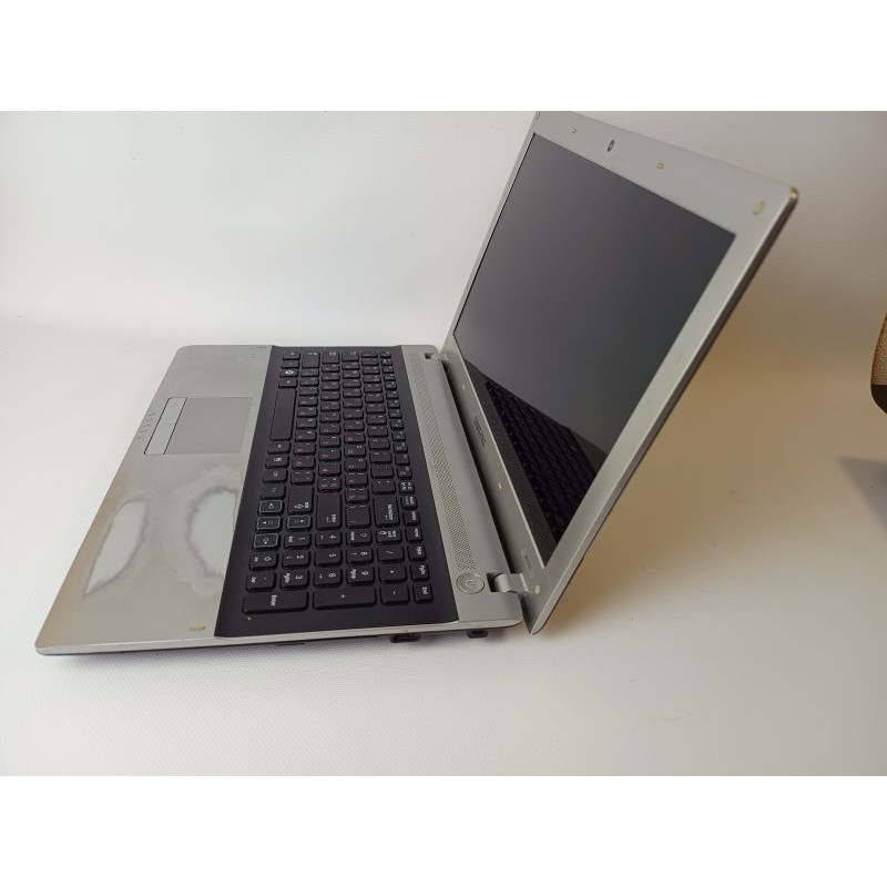 БУ Ноутбук 15.6" Samsung RV513, AMD Dual-Core E-450 (1.65 ГГц) 4GB DDR3, Intel HD, 120GB SSD