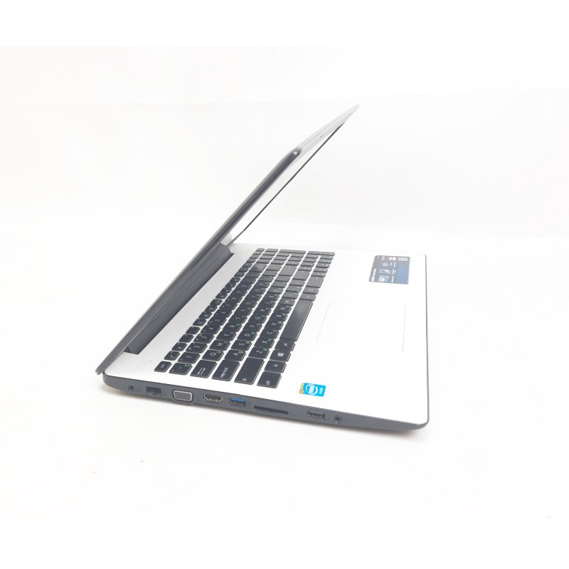Уцінка! БУ Ноутбук 15.6" Asus X553MA, Celeron Dual N2830 (2.16 ГГц), 4GB DDR3, Intel HD, 120GB SSD