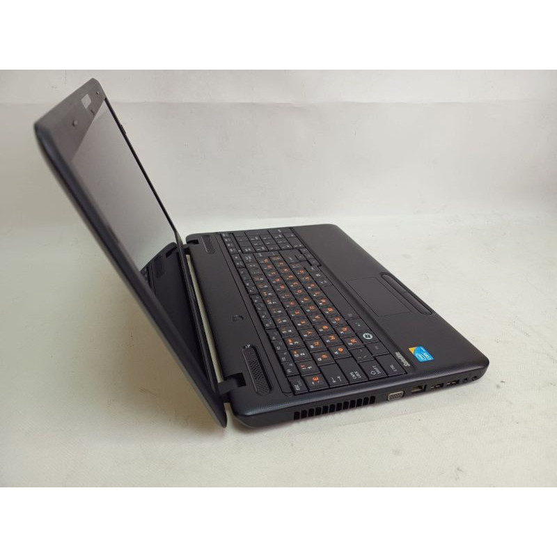 БУ Ноутбук 15.6" Toshiba Satellite C660, Core i3-380M (2.53 ГГц) 4GB DDR3, Radeon HD 5470, 120GB SSD