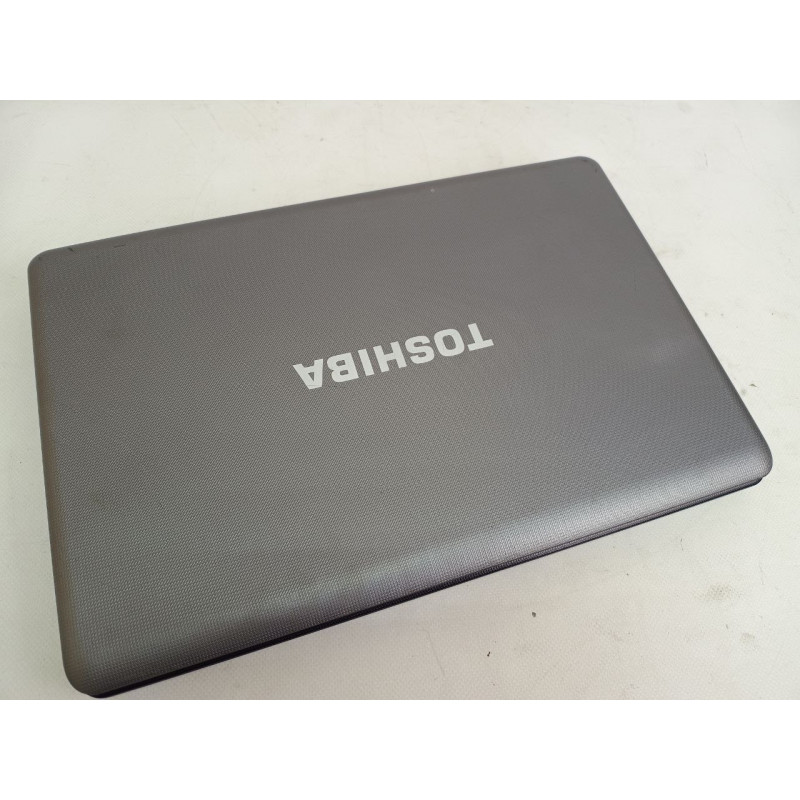 БУ Ноутбук 15.6" Toshiba Satellite C660, Core i3-380M (2.53 ГГц) 4GB DDR3, Radeon HD 5470, 120GB SSD